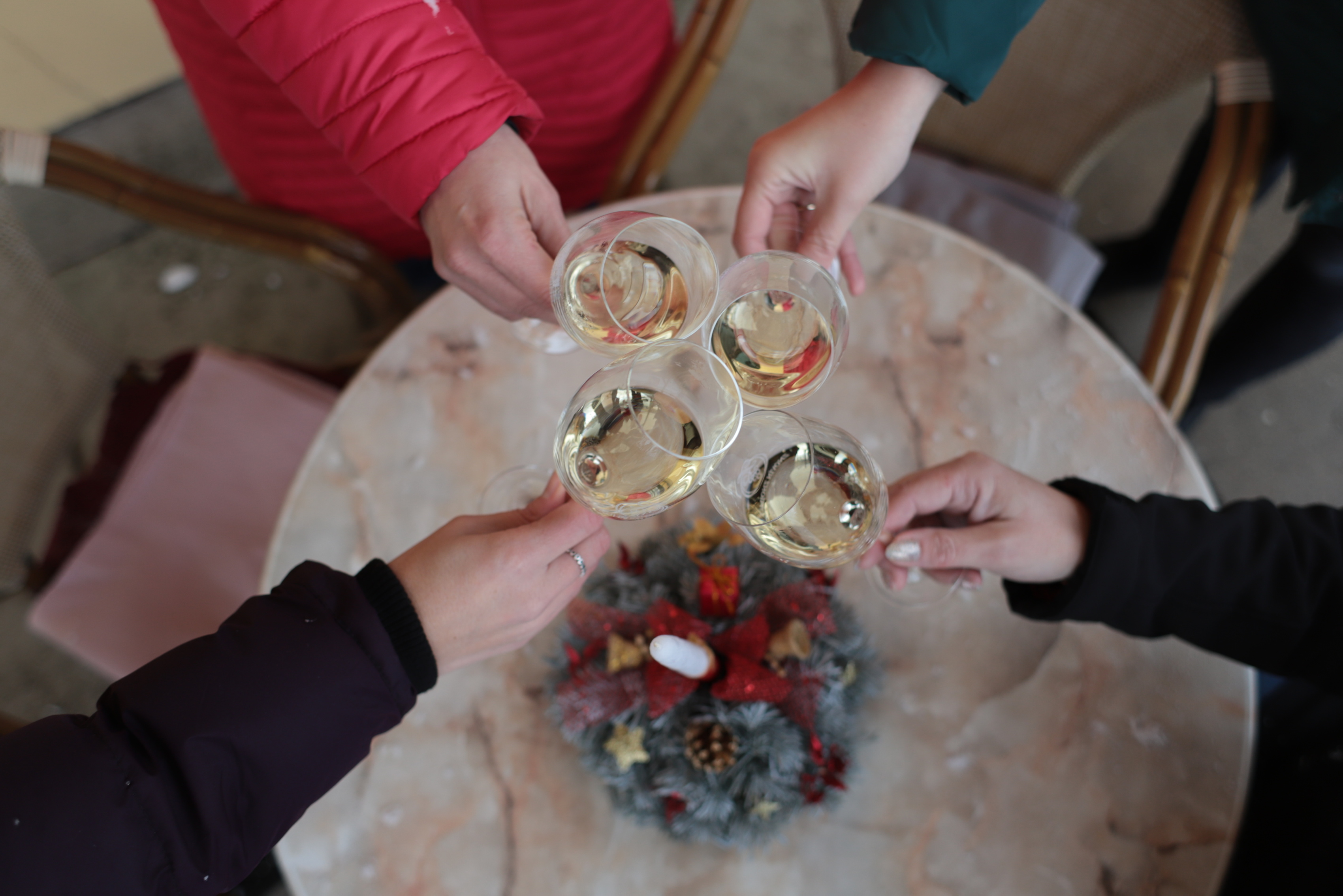 Otevírací doba prodejen během vánočních svátků 2025